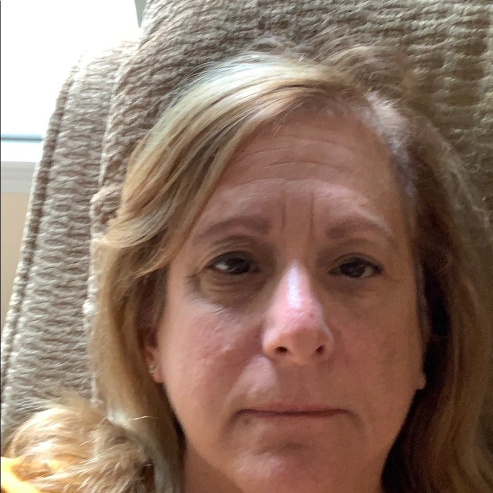 Meet your Posher, Lori